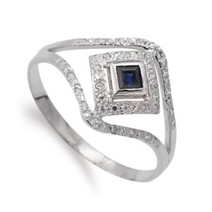 18K SORTIJA ORO BLANCO ZAFIRO Y CIRCONITAS. ANCHO: 13 MM