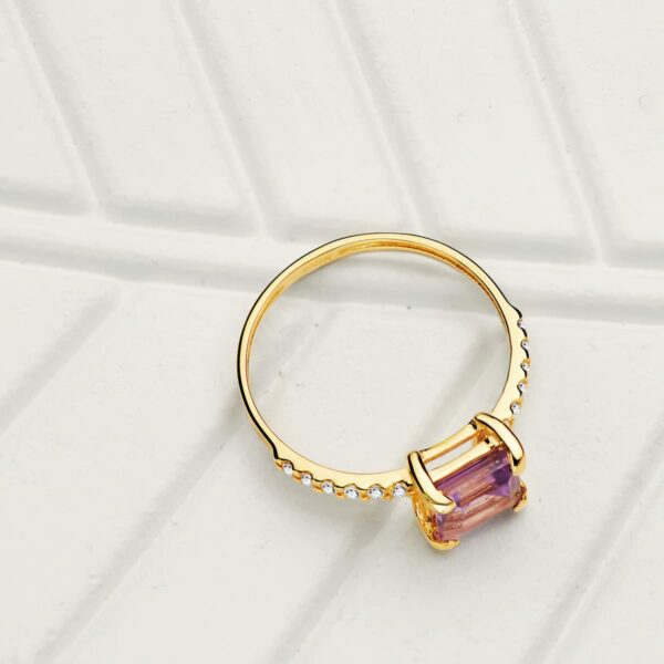 18K SORTIJA ORO AMARILLO CIRCONITA Y AMATISTA 6X6 MM ANCHO CUERPO 1.5 MM - Imagen 2