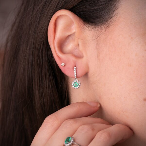 18K PENDIENTES ESMERALDA FINA Y CIRCONITAS PRESION - Imagen 2