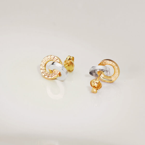 18K PENDIENTES ORO BICOLOR DOBLE ARO LISO Y GRECA 10 X 7 MM. CIERRE PRESION - Imagen 2