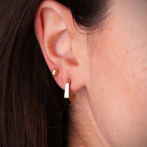 18K PENDIENTES ORO AMARILLO AROS HUECOS DISEÑO CALADO. MEDIDA: 14 X 3,5 MM. CIERRE PRESION - Imagen 2