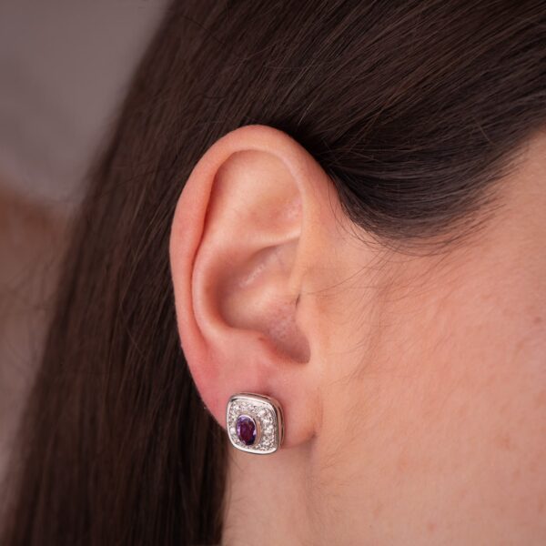 18K PENDIENTES ORO BICOLOR CUADRADOS CON AMATISTA Y CIRCONITAS. 11X11 MM. CIERRE PRESION - Imagen 2