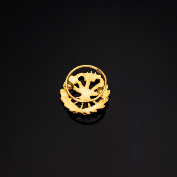 18K INSIGNIA ORO AMARILLO INGENIERO AGRONOMO. 15 X 15 MM - Imagen 3