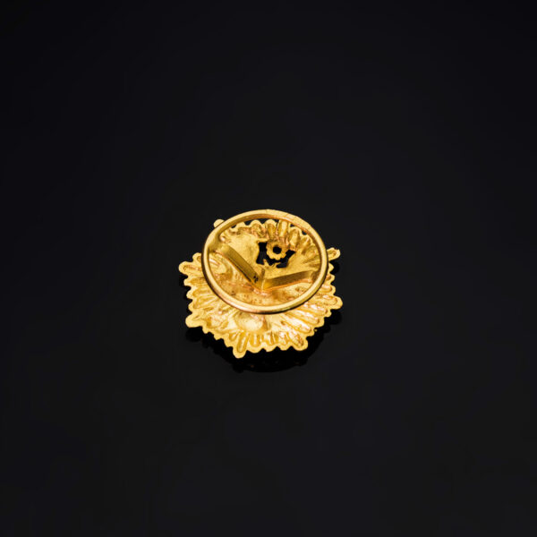 18K INSIGNIA ORO AMARILLO ASESOR FISCAL. 17 X 16 MM - Imagen 3