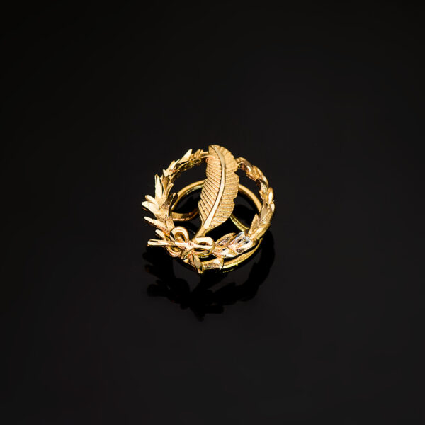 18K INSIGNIA ORO AMARILLO PERIODISMO 17 X 14 MM - Imagen 2