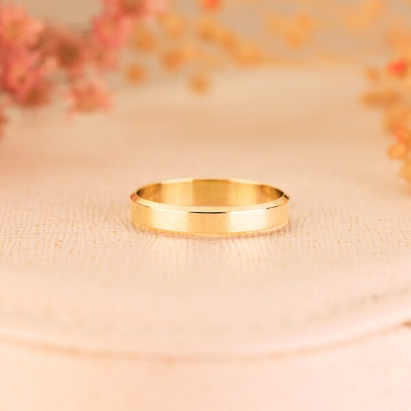 9K ALIANZA DE ORO AMARILLO LISA BRILLO BORDES. ANCHO: 3 MM. TALLA: 20 - Imagen 2