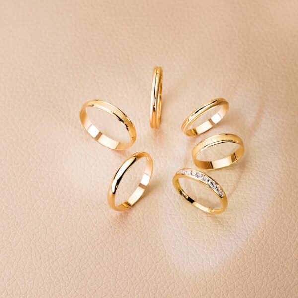 18K ALIANZA ORO AMARILLO CARRIL CON CIRCONITAS. ANCHO: 3,5 MM - Imagen 3