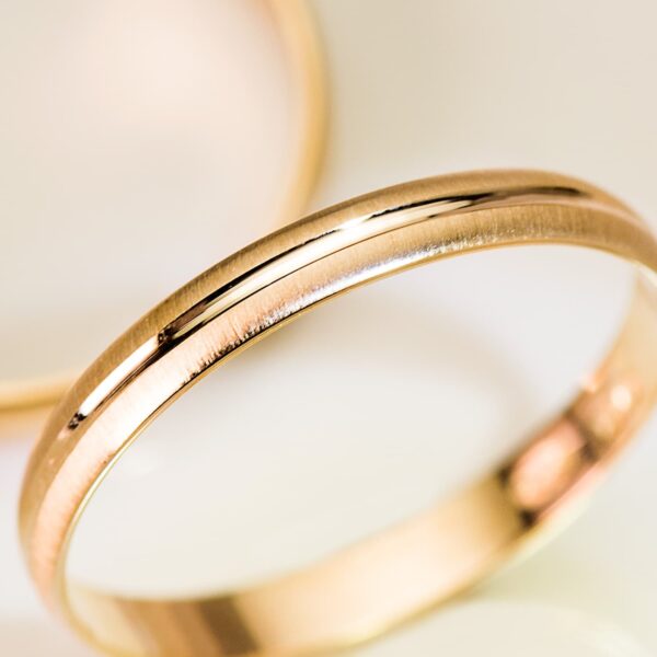 18K ALIANZA ORO AMARILLO MATE Y BRILLO. ANCHO: 3 MM. TALLA 9 - Imagen 2