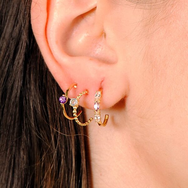 18K PENDIENTES ORO AMARILLO MEDIO ARO LISO CON AMATISTA 15X3 MM CIERRE PRESION. - Imagen 3