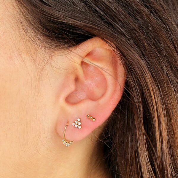 18K PIERCING OREJA ORO AMARILLO 3 BOLAS LISAS 6X2 MM ( UNIDAD ) GRUESO BARRA 1.20 MM LONGITUD 7 MM TOTAL PIERCING 9 MM CIERRE TUERCA - Imagen 2