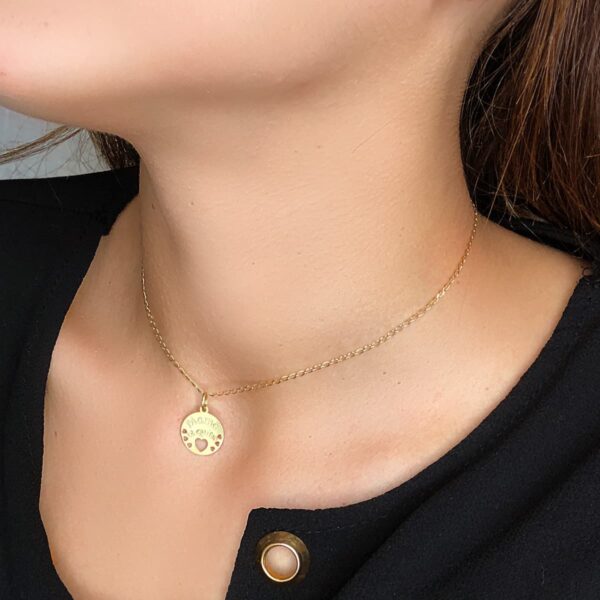 18K COLGANTE ORO AMARILLO REDONDO MAMA TE QUIERO CON CORAZONE CALADOS 15 MM - Imagen 2