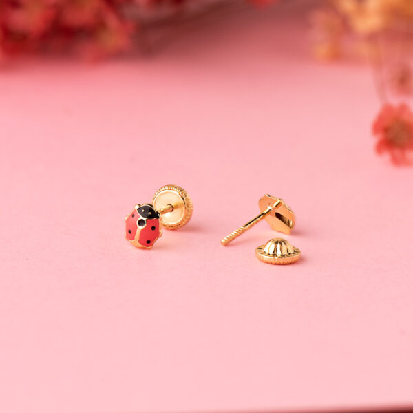 18K PENDIENTES ORO AMARILLO MARIQUITA ESMALTE ROSA 5 X 4,5 MM. CIERRE TUERCA - Imagen 2