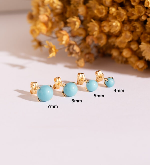 18K PENDIENTES ORO AMARILLO TURQUESA CON 4 GARRAS. MEDIDA: 6 MM. CIERRE PRESION - Imagen 2