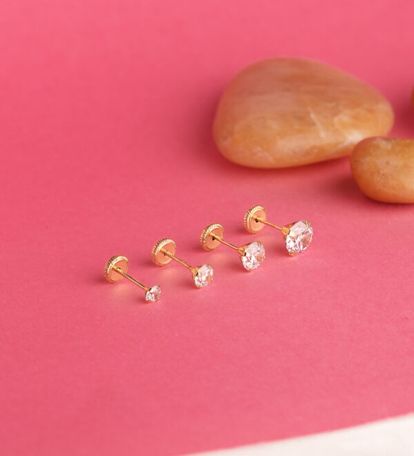 18K PENDIENTES ORO AMARILLO 4 GARRAS CON CIRCONITA. ANCHO: 6 MM CIERRE TUERCA - Imagen 3