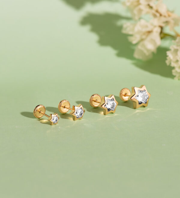 18K PENDIENTES ORO AMARILLO ESTRELLA CON CIRCONITA. MEDIDA: 4,5 X 4 MM. CIERRE TUERCA - Imagen 2