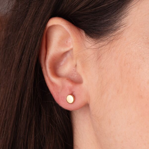 18K PENDIENTES ORO AMARILLO REDONDOS BRILLO 4,5 MM. CIERRE TUERCA - Imagen 2