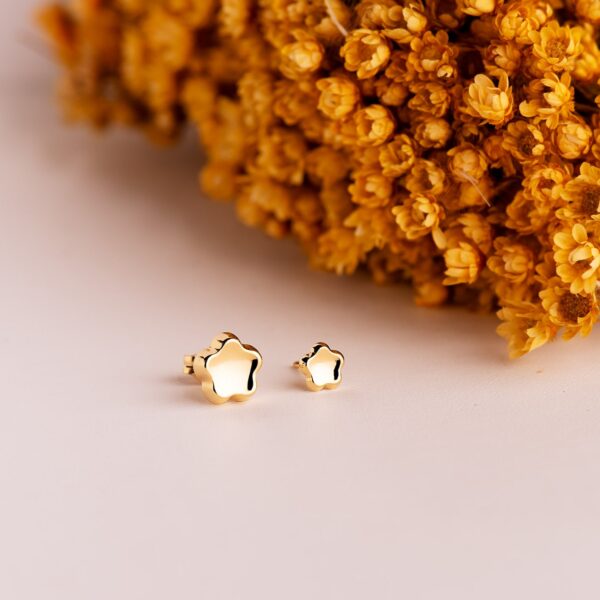 18K PENDIENTES ORO AMARILLO FLOR CONCAVO EN BRILLO 5X5 MM. CIERRE TUERCA - Imagen 3