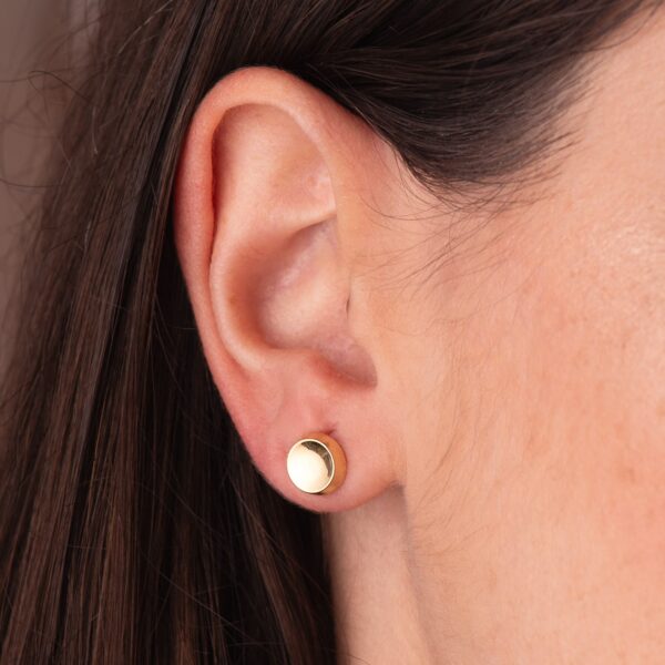 18K PENDIENTES ORO AMARILLO REDONDO CONCAVO EN BRILLO 8 MM. CIERRE PRESION - Imagen 2