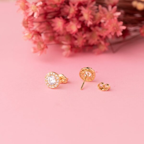 18K PENDIENTES ORO AMARILLO REDONDOS CON CIRCONITA BLANCAS. ANCHO: 6,5 MM. CIERRE PRESION - Imagen 2
