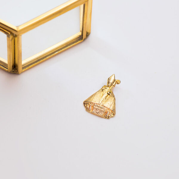 18K MEDALLA ORO AMARILLO SAN FERMIN SILUETA EN BRILLO 22X16 MM - Imagen 2