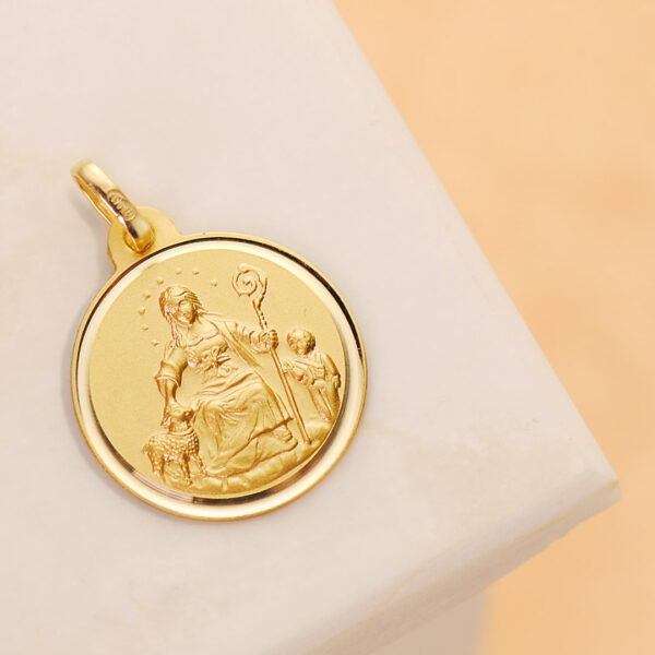 18K MEDALLA ORO AMARILLO DIVINA PASTORA 18 MM TALLA BISEL - Imagen 2