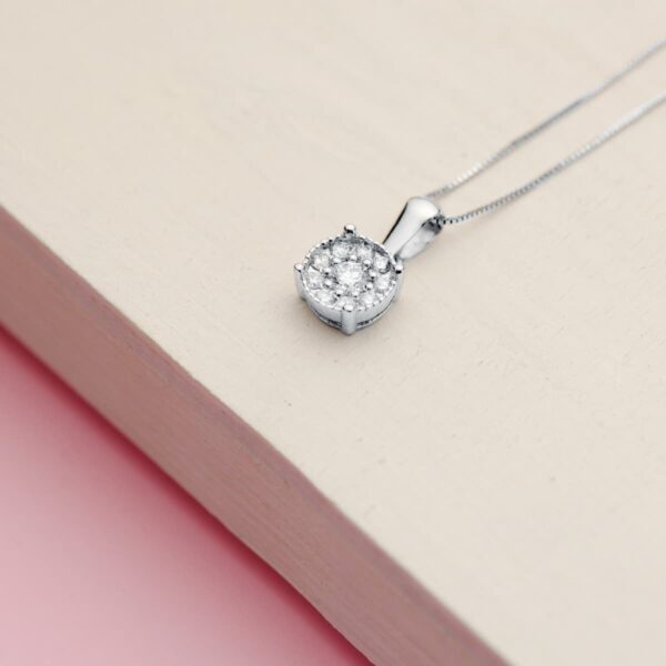 18K GARGANTILLA ORO BLANCO COLGANTE 6.5 MM DIAMANTES 0,182 QTS CADENA 42 3 CM VS2-G - Imagen 3