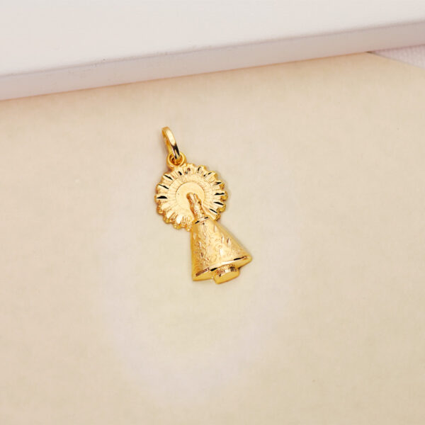 18K MEDALLA ORO AMARILLO VIRGEN DEL PILAR SILUETA TALLADA 26 MM - Imagen 2