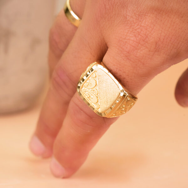18K SELLO ORO AMARILLO CABALLERO MACIZO TALLADO BRILLO CABEZA: 20X19 MM - Imagen 3
