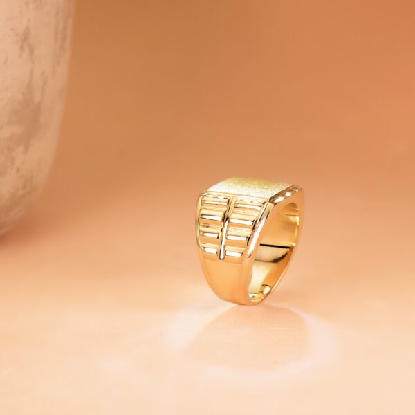 18K SELLO ORO AMARILLO CABALLERO CUADRADO TIPO ROLEX. ZONA GRABADO: 14X14 MM - Imagen 2
