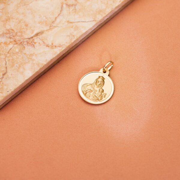 18K MEDALLA ORO AMARILLO VIRGEN DEL CARMEN BISEL 20 MM - Imagen 2