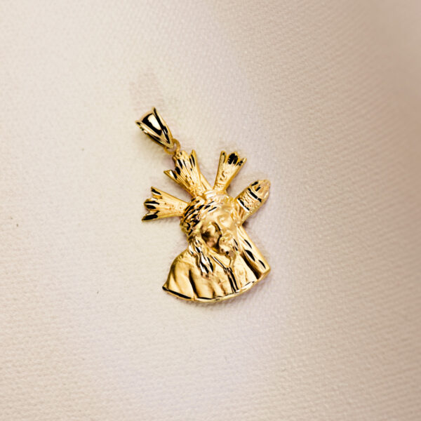 18K CRISTO GRAN PODER SILUETA ORO AMARILLO 28X24 MM - Imagen 3