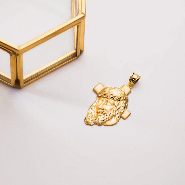 18K COLGANTE ORO AMARILLO CABEZA DE CRISTO CON CRUZ 35X25 MM - Imagen 3
