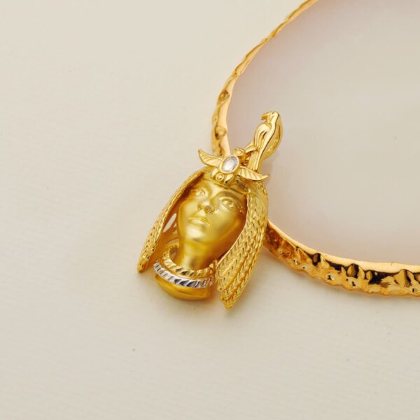 18K COLGANTE ORO BICOLOR NEFERTARI 30X23 MM - Imagen 3