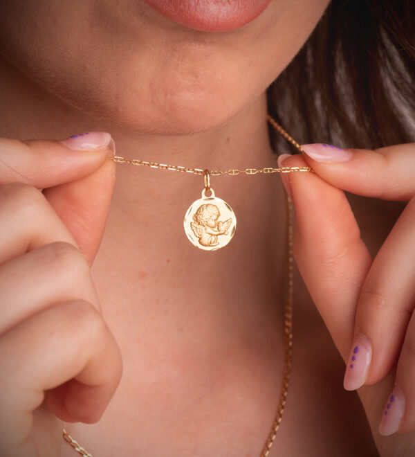18K MEDALLA ORO AMARILLO ANGELITO BURLON CON PALOMA TALLADA 16 MM - Imagen 2