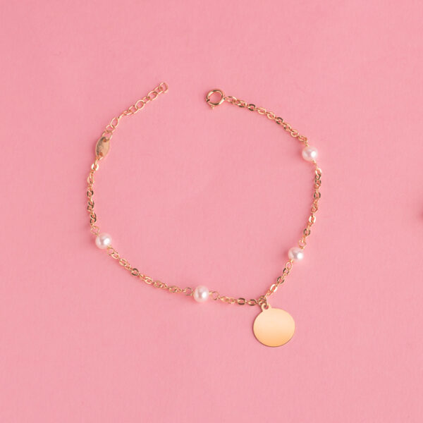 18K PULSERA ORO AMARILLO CON PERLAS 3.5MM Y PLACA CHAPA REDONDA 10MM. LARGO: 15 2CM - Imagen 2